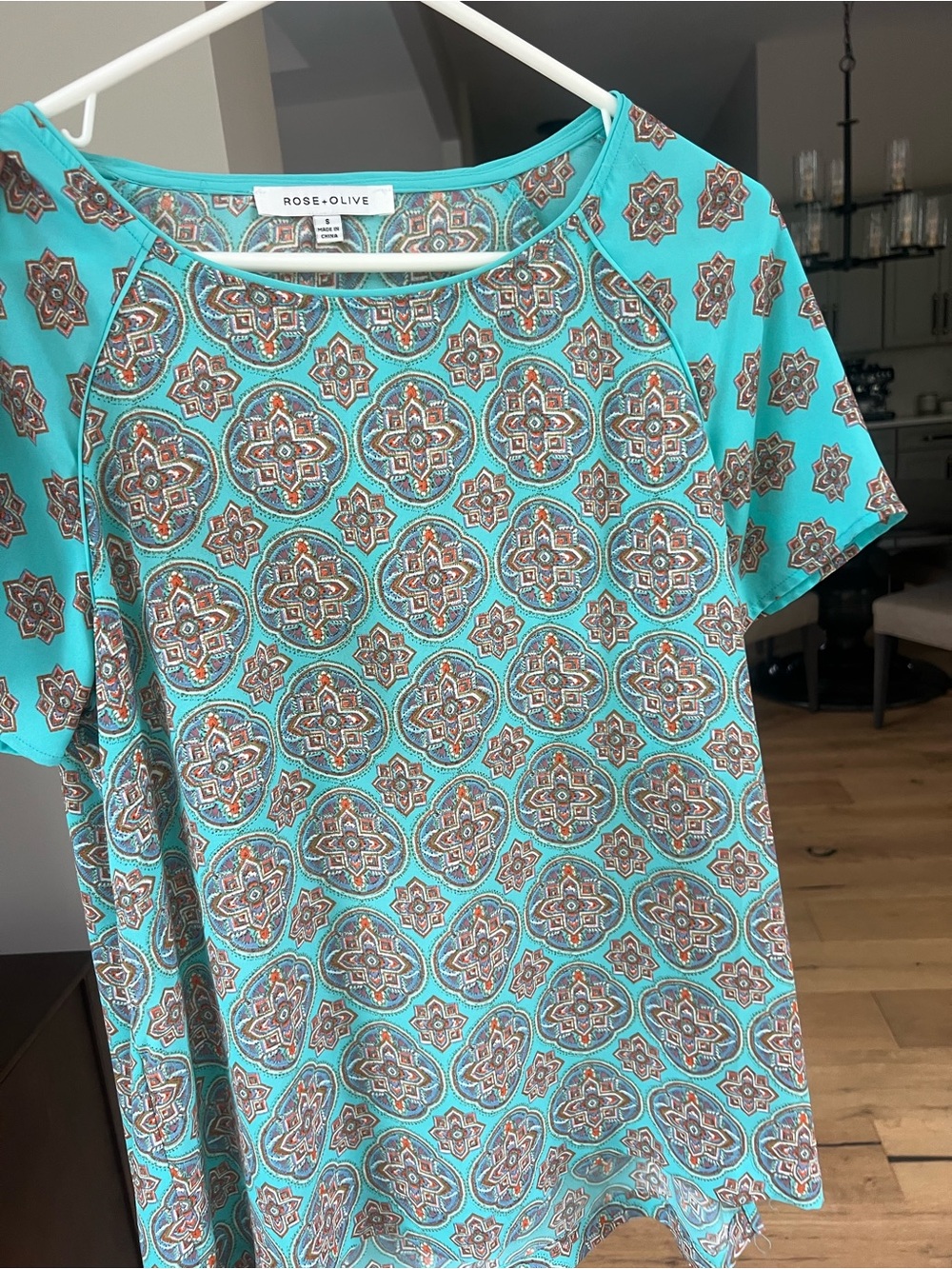Rose & Olive Teal Medallion Short Sleeve Top